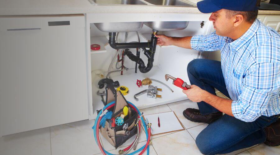 Expert burst pipe repair services in Monmouth, ME